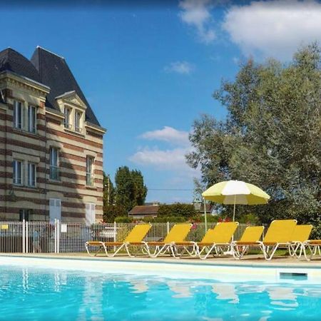 Cosy Appartement Dans Une Villa Avec Piscine, Proche Du Centre Et De La Mer Cabourg Eksteriør billede