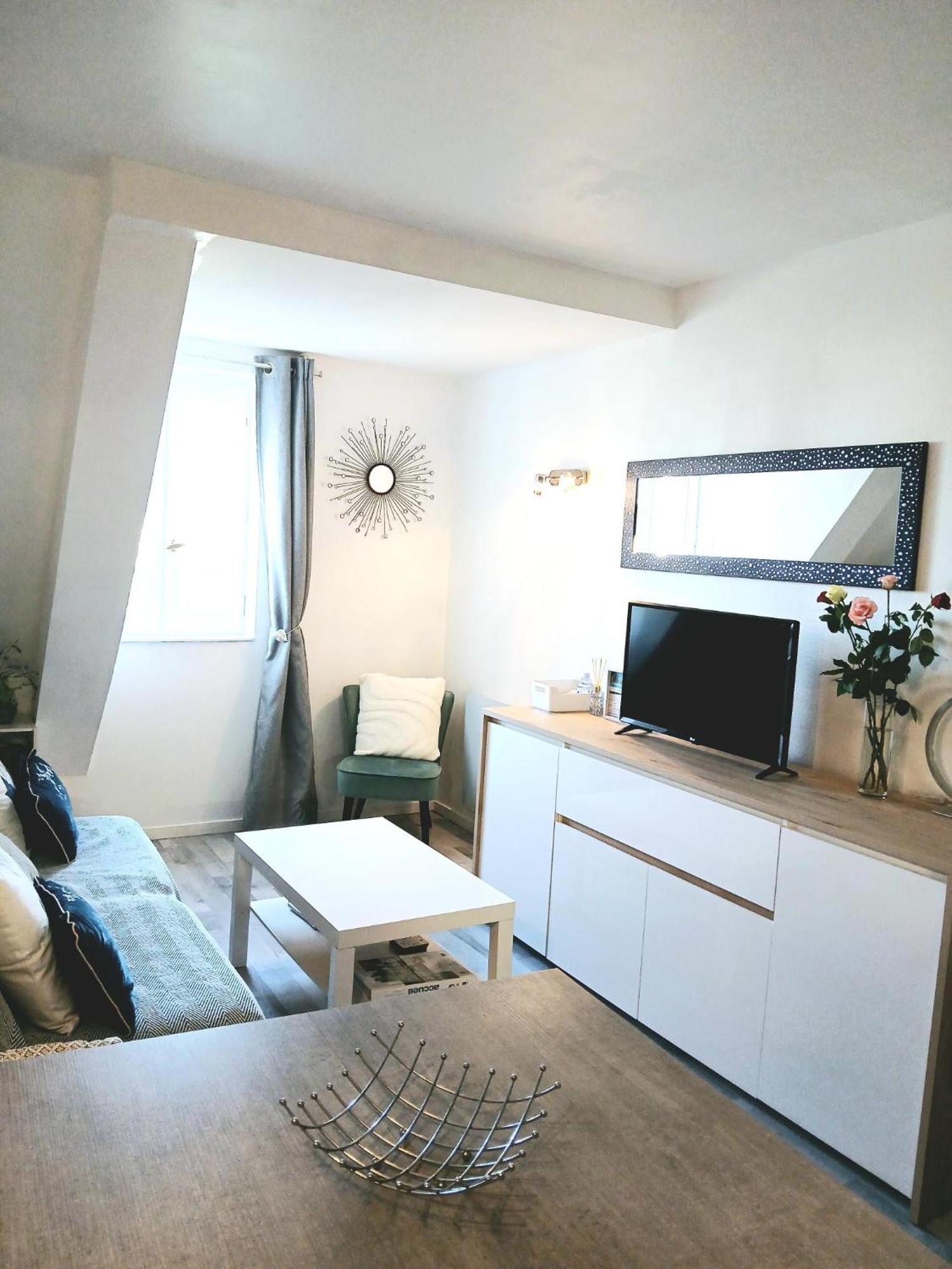Cosy Appartement Dans Une Villa Avec Piscine, Proche Du Centre Et De La Mer Cabourg Eksteriør billede